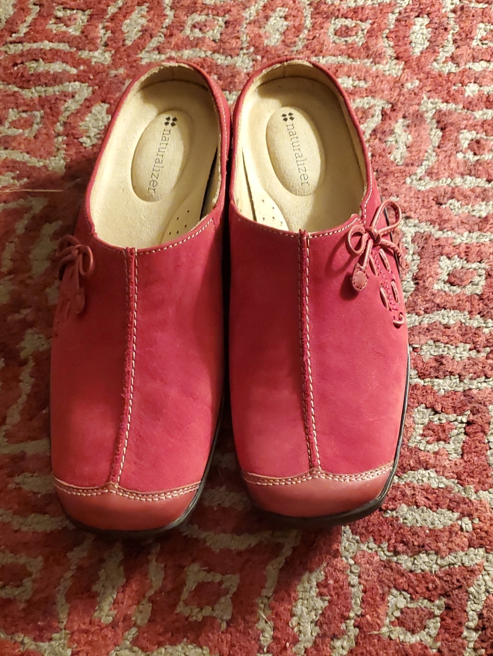 Naturalizer "Detail" Antique Red Suede Leather Comfort Mules Clogs - 8.5 N